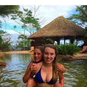 Caroline Wall photo 331