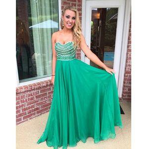 Caroline Wall photo 337