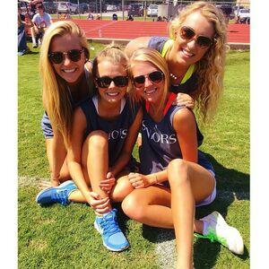 Caroline Wall photo 343