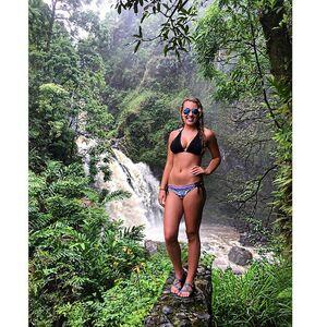 Caroline Wall photo 365