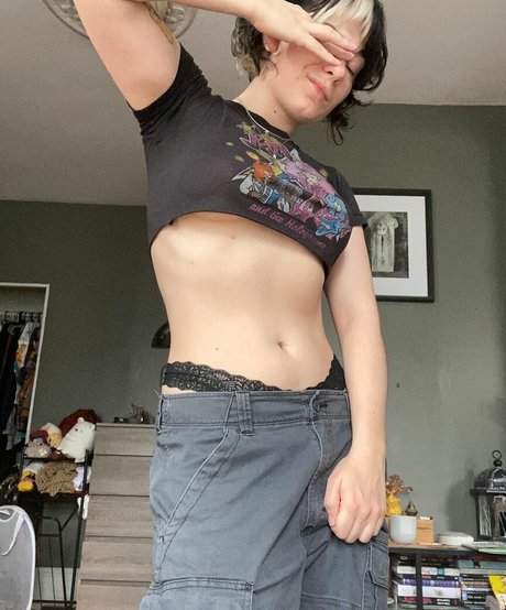 Casey Lee Williams photo 1