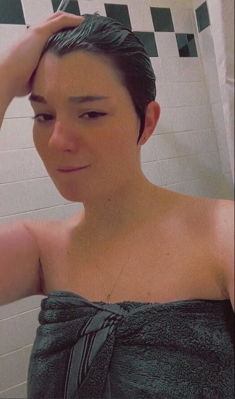 Casey Lee Williams photo 4