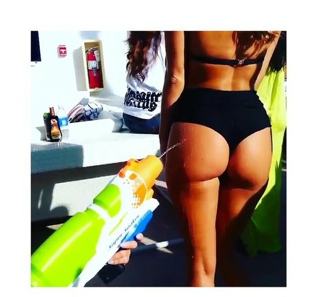 Casi Davies photo 359