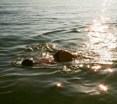 Casi Davies photo 370