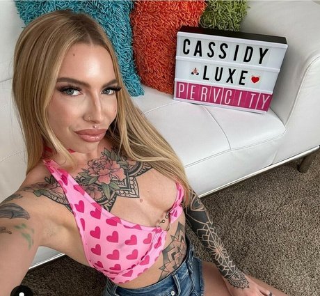 Cassidy Luxe photo 9