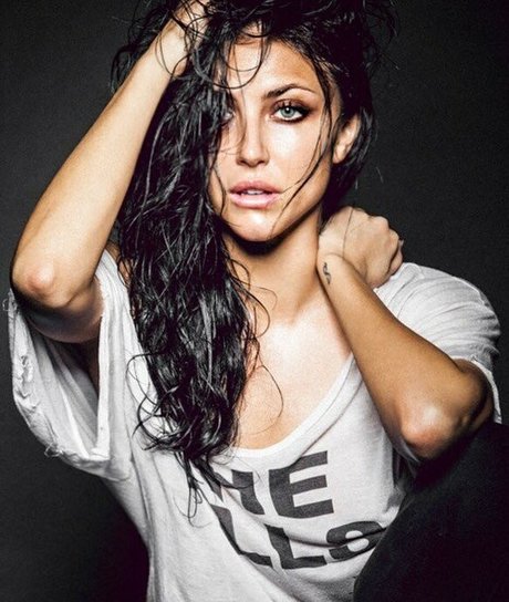 Cassie Scerbo photo 5