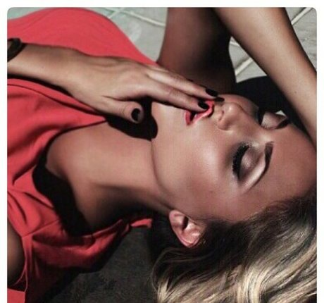 Cassie Scerbo photo 23