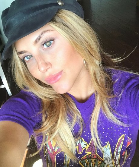 Cassie Scerbo photo 50