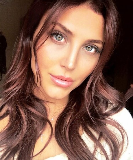 Cassie Scerbo photo 85