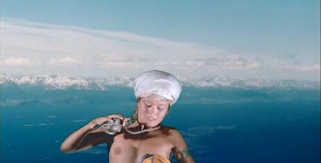 Catherine Zeta-Jones photo 13