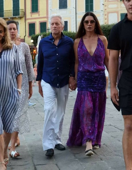 Catherine Zeta-Jones photo 73