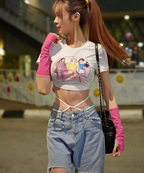 Cathrynli photo 64