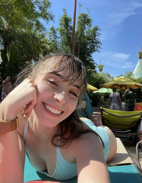 Catlyn Crespo photo 68