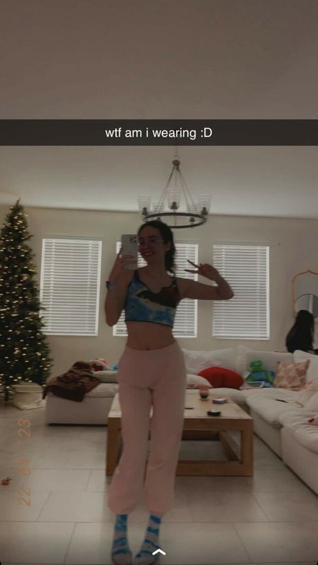 Catlyn Crespo photo 73