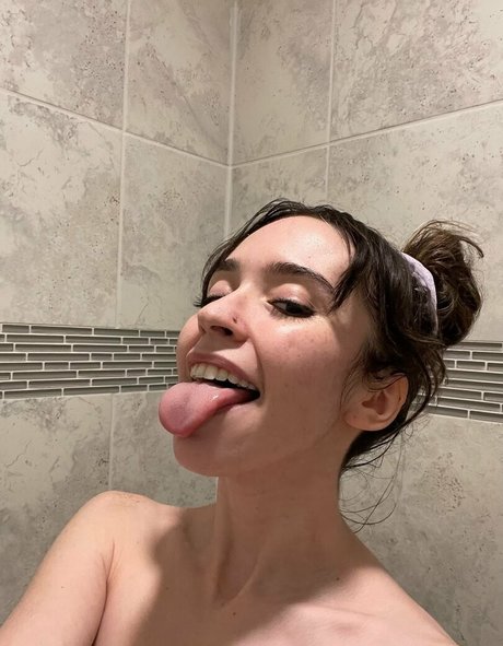 Catlyn Crespo photo 110