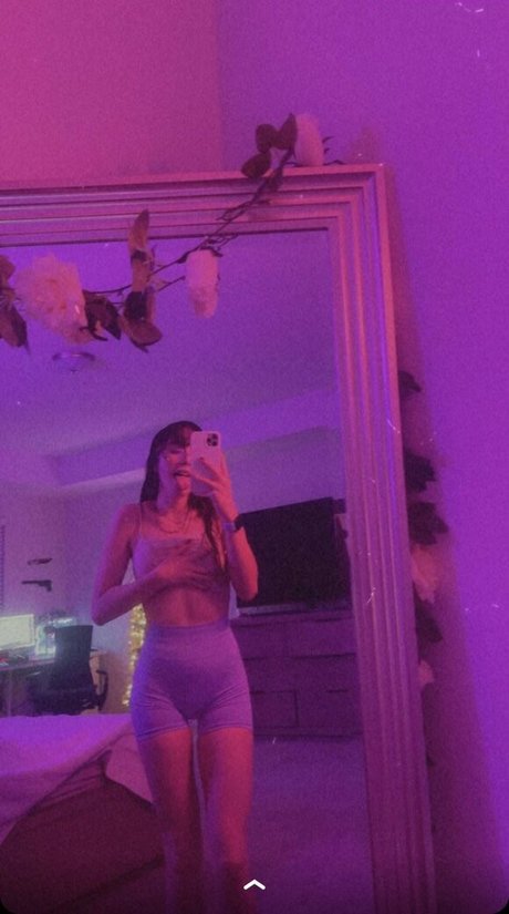 Catlyn Crespo photo 131