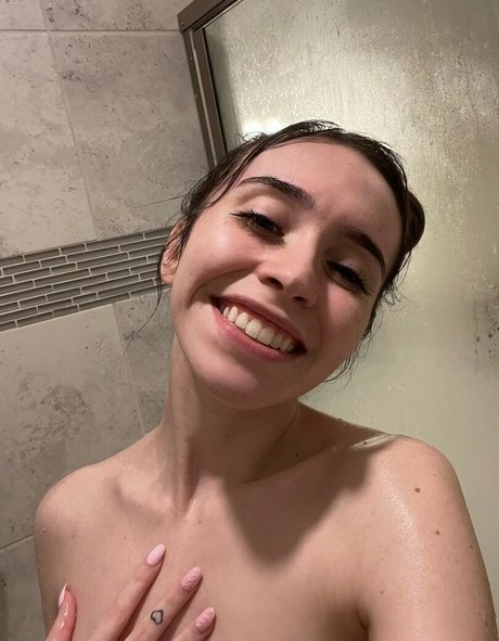 Catlyn Crespo photo 146