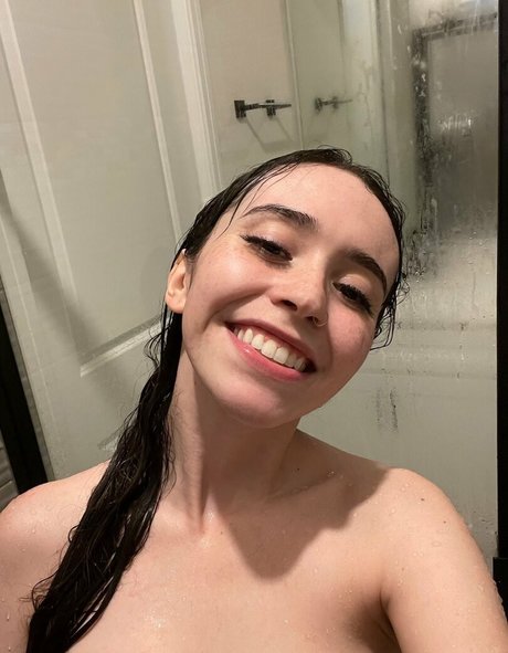 Catlyn Crespo photo 153