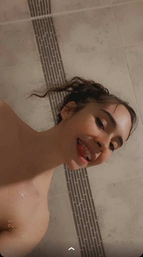 Catlyn Crespo photo 158