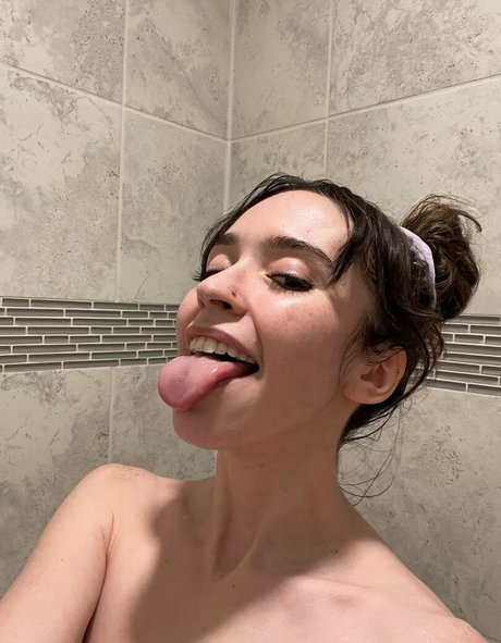 Catlyn Crespo photo 163