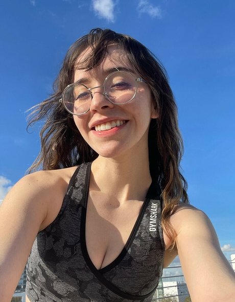 Catlyn Crespo photo 170