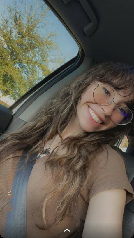 Catlyn Crespo photo 171