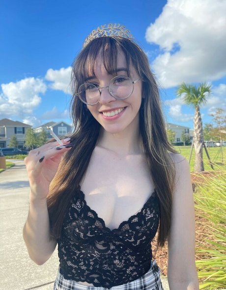 Catlyn Crespo photo 175