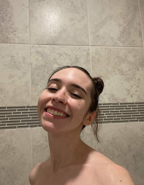 Catlyn Crespo photo 198