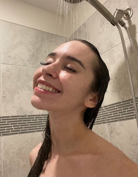 Catlyn Crespo photo 199