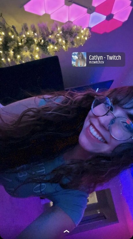 Catlyn Crespo photo 219