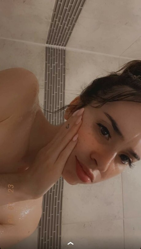 Catlyn Crespo photo 227