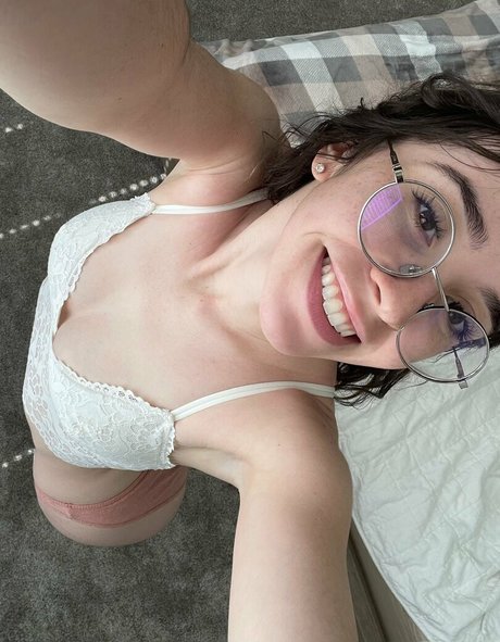 Catlyn Crespo photo 228