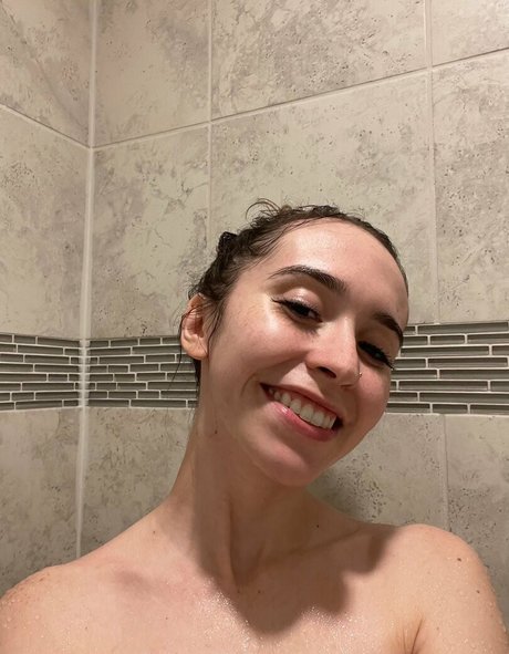 Catlyn Crespo photo 229