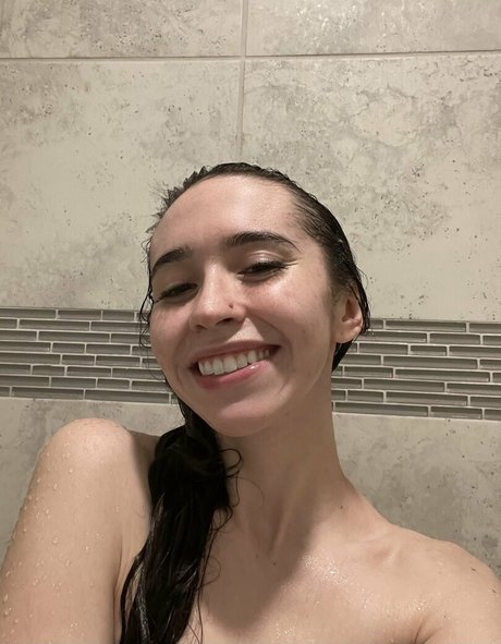 Catlyn Crespo photo 236