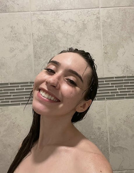 Catlyn Crespo photo 252