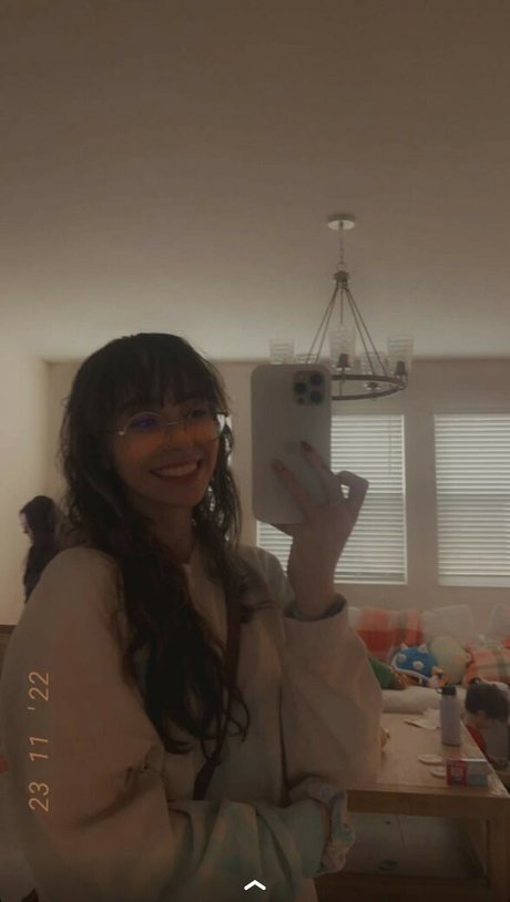 Catlyn Crespo photo 255