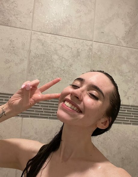 Catlyn Crespo photo 264