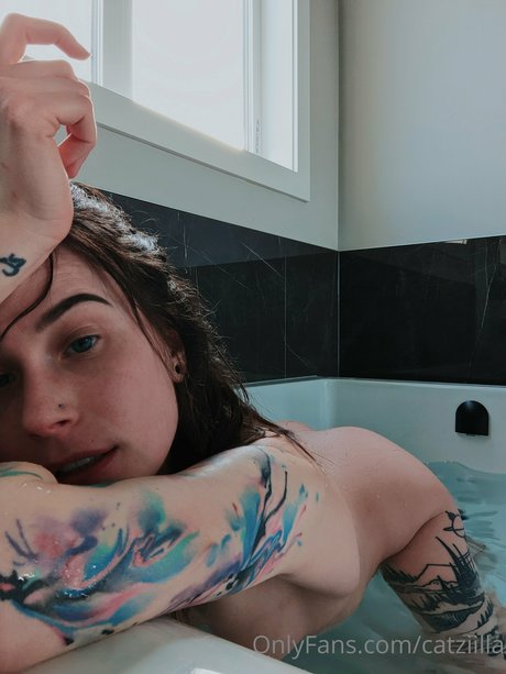 Catziilla photo 17