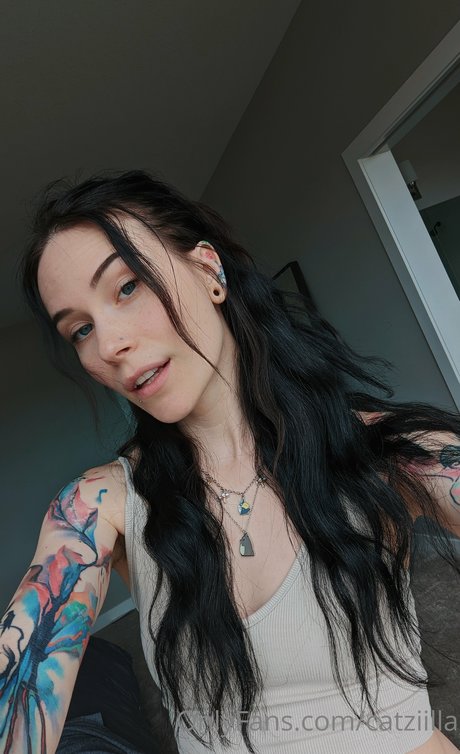 Catziilla photo 247