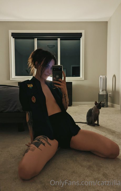 Catziilla photo 257