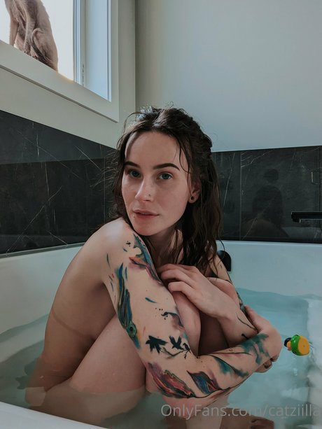 Catziilla photo 330