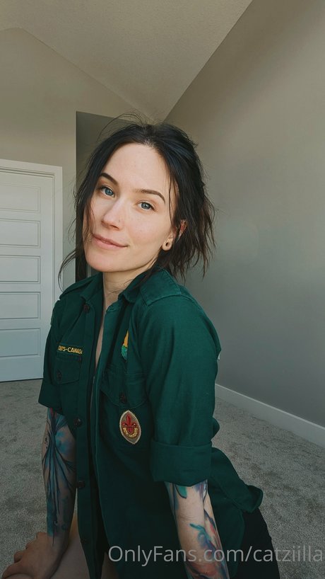 Catziilla photo 369