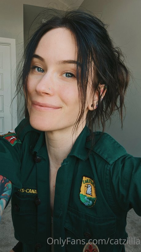 Catziilla photo 376