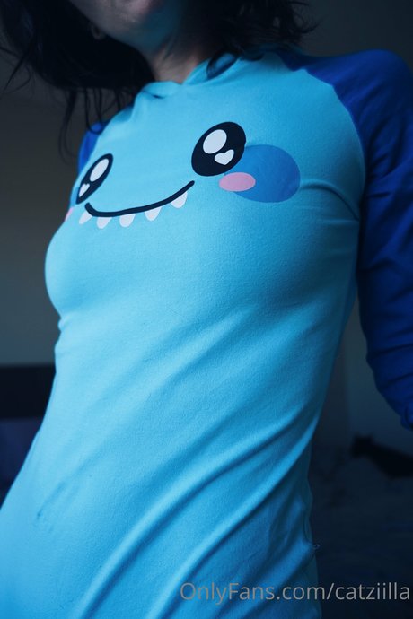 Catziilla photo 381