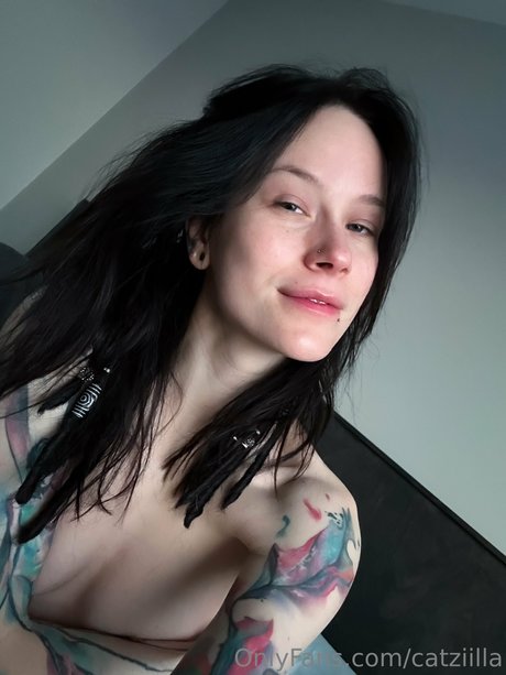 Catziilla photo 395