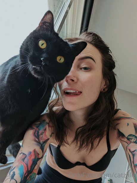 Catziilla photo 407