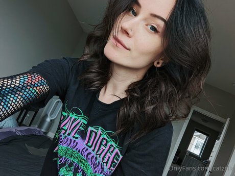 Catziilla photo 466