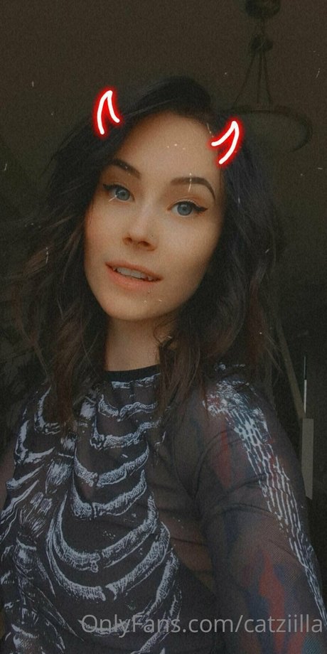 Catziilla photo 470