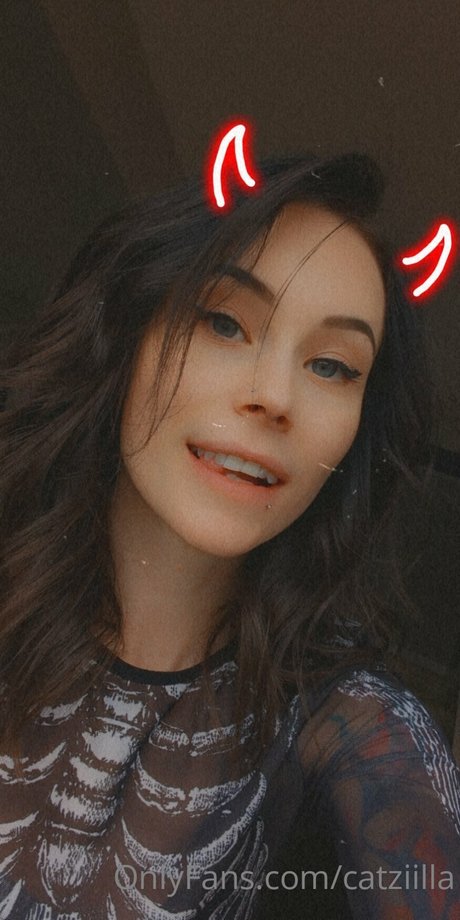 Catziilla photo 473