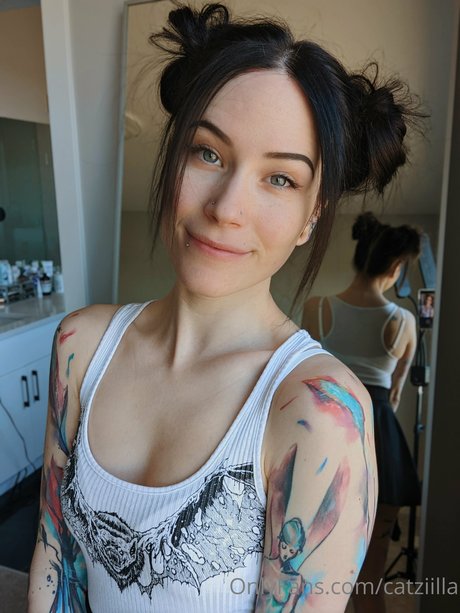 Catziilla photo 485